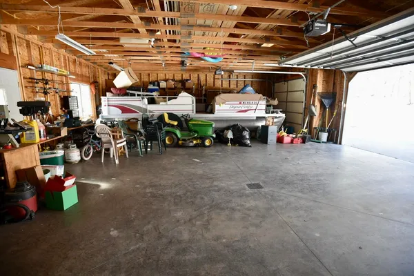 $625,000 | W2229 Bureau Of Indian Affairs Route 612, Keshena, WI 54135