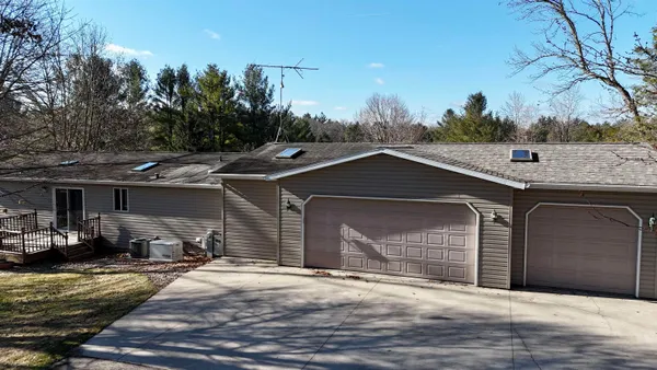 $625,000 | W2229 Bureau Of Indian Affairs Route 612, Keshena, WI 54135