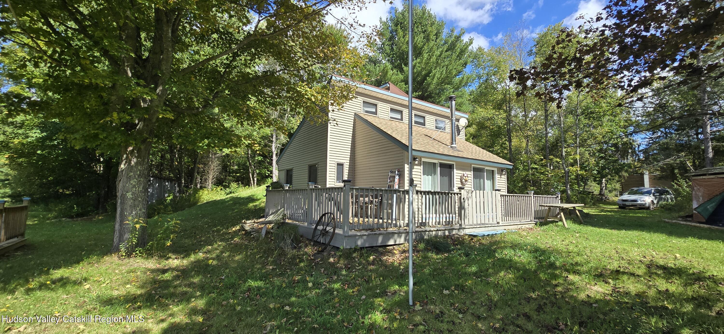 135 Mahogany Ridge Stamford, NY 12167 - Photo 3 of 63 20260918_124121