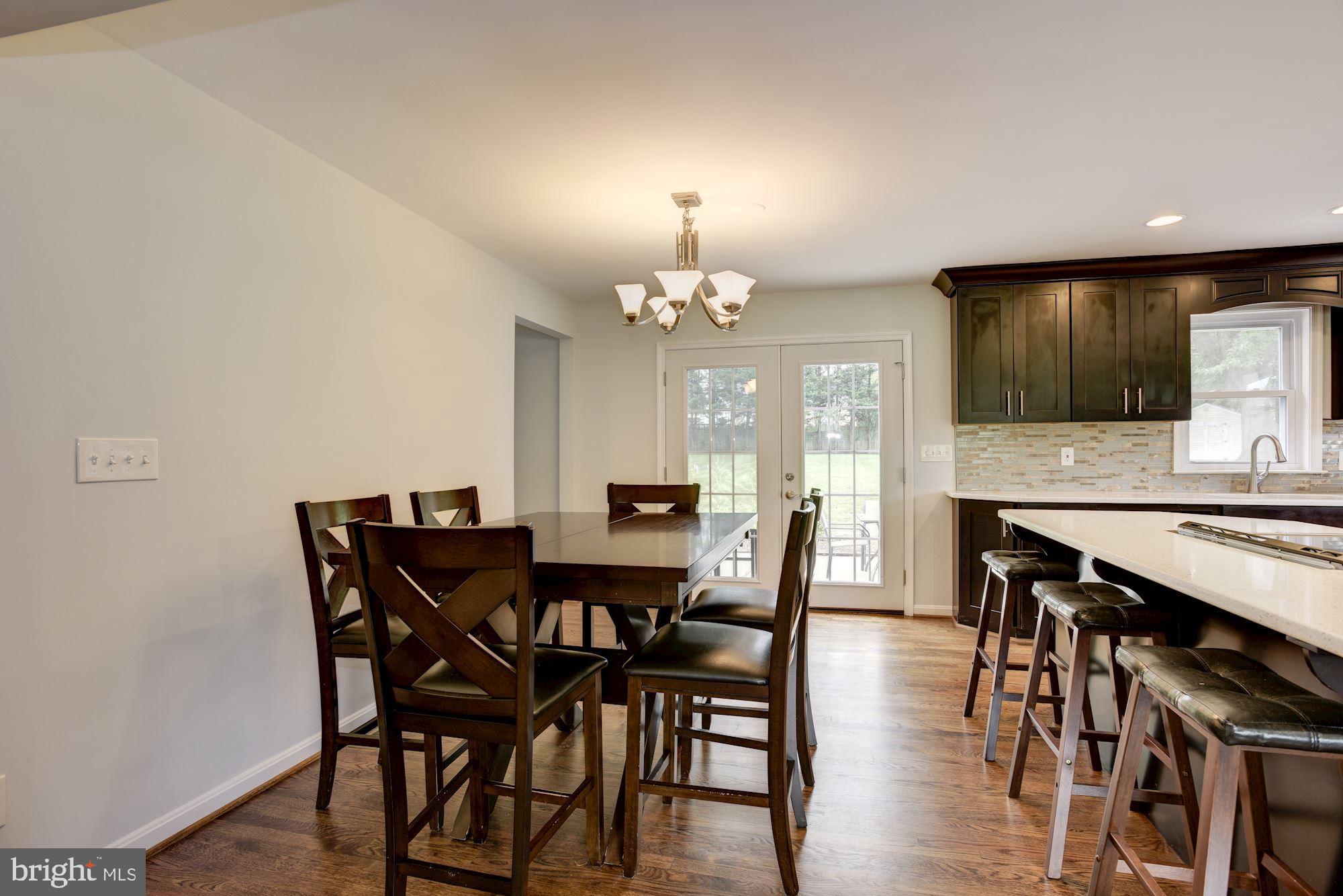 11107 Pool Road Cockeysville, MD 21030 - Photo 10 of 33 Dining Area