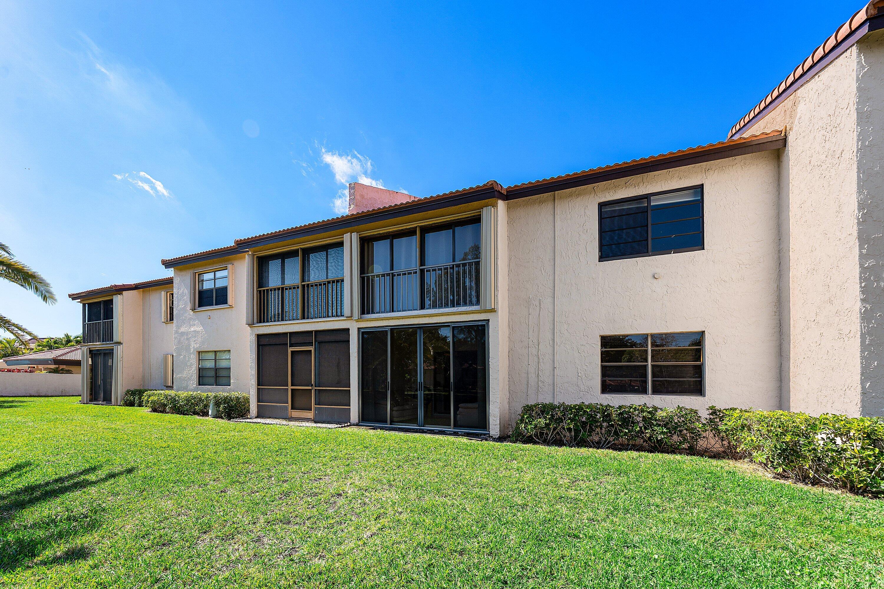 9283 Vista Del Lago Boca Raton, FL 33428 - Photo 28 of 31 030-9283VistaDelLago-G-BocaRaton-FL-3342