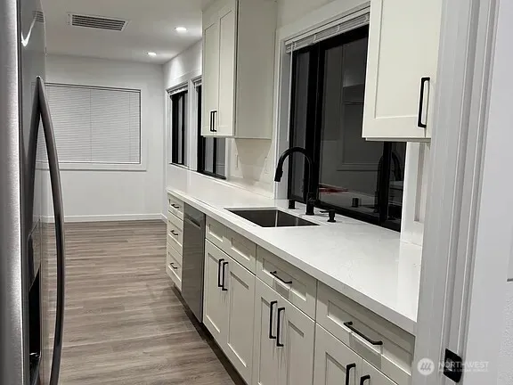 $2,995 | 209 Southwest 132nd Street, Burien, WA 98146