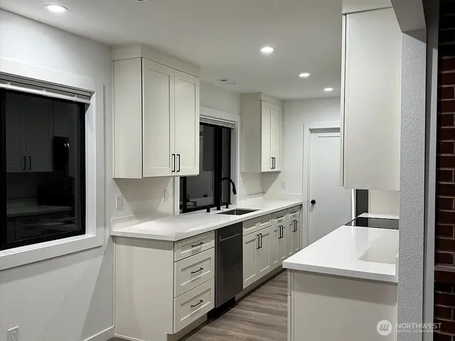 $2,995 | 209 Southwest 132nd Street, Burien, WA 98146