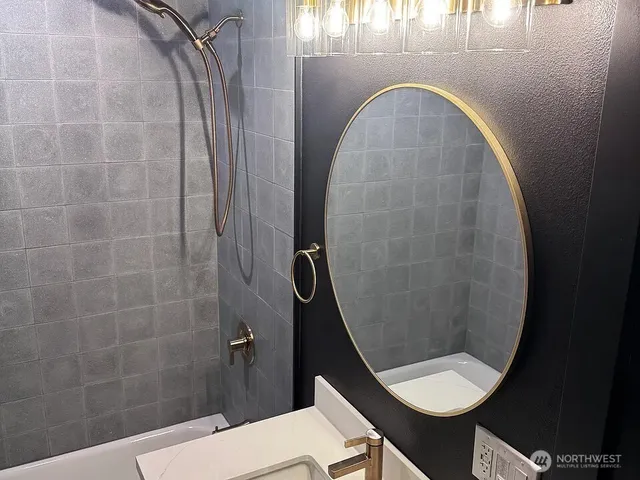 $2,995 | 209 Southwest 132nd Street, Burien, WA 98146