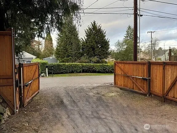 $2,995 | 209 Southwest 132nd Street, Burien, WA 98146