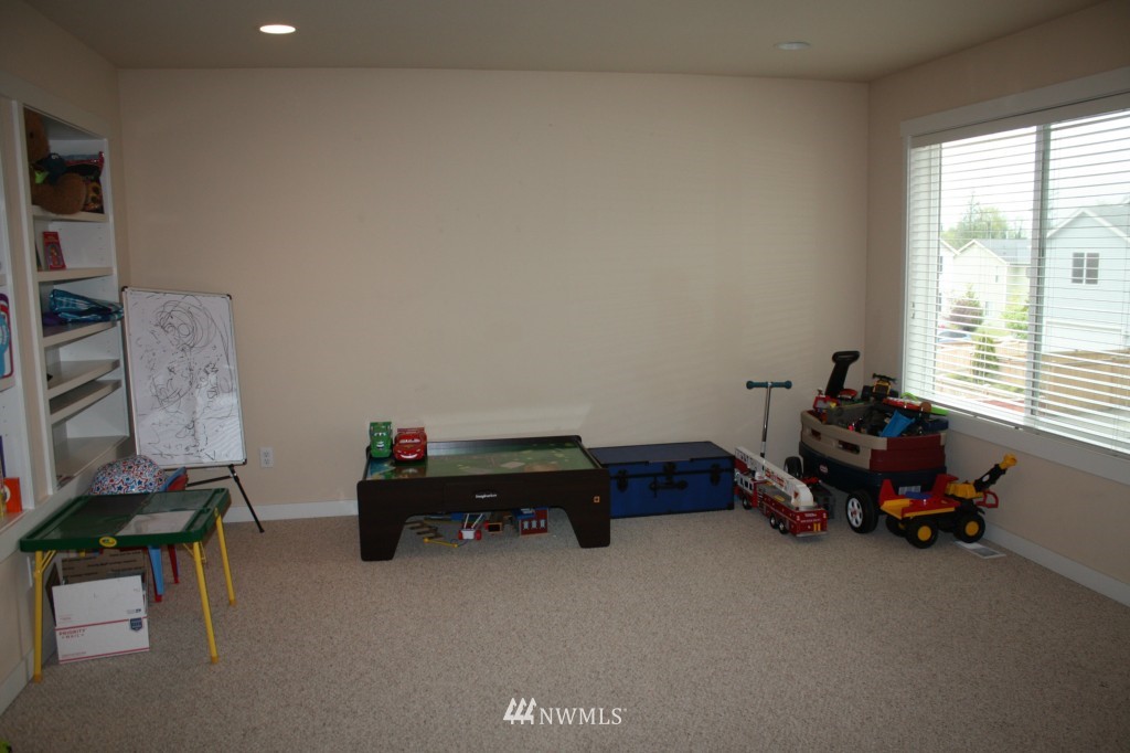 3080 Walker Road DuPont, WA 98327 - Photo 16 of 25