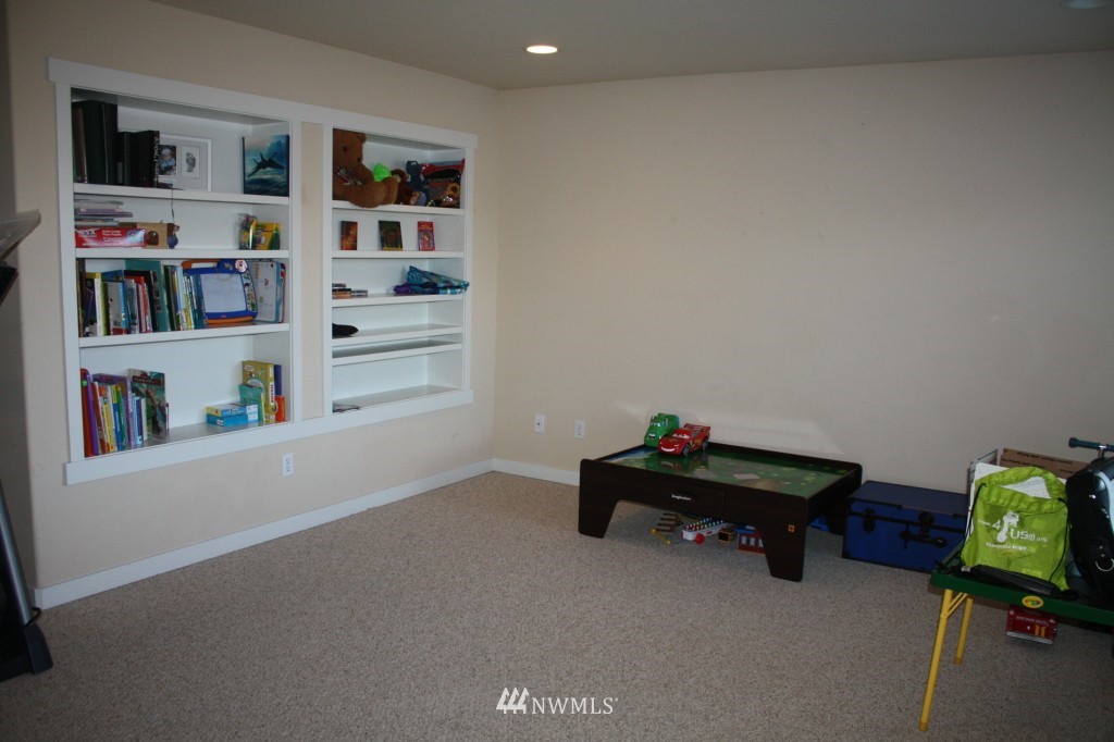 3080 Walker Road DuPont, WA 98327 - Photo 17 of 25