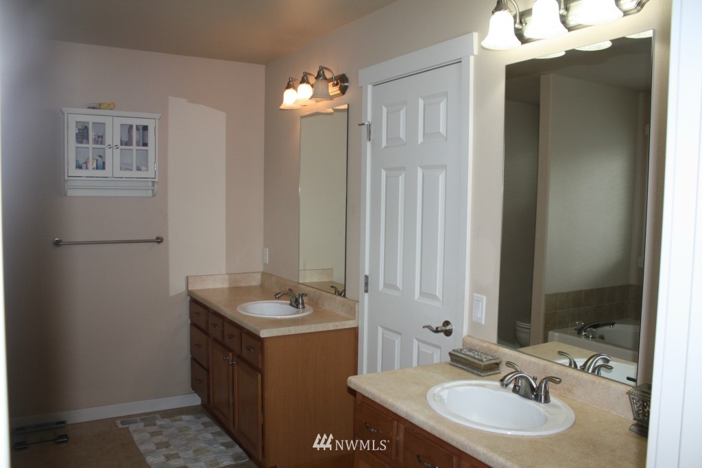 3080 Walker Road DuPont, WA 98327 - Photo 21 of 25