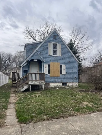 $49,900 | 261 North 6th Avenue, Kankakee, IL 60901