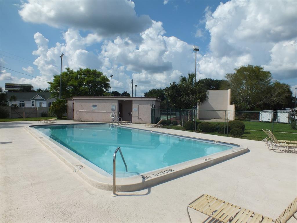 9209 Tudor Drive, Unit C102 Tampa, FL 33615 - Photo 8 of 8 a view of a backyard
