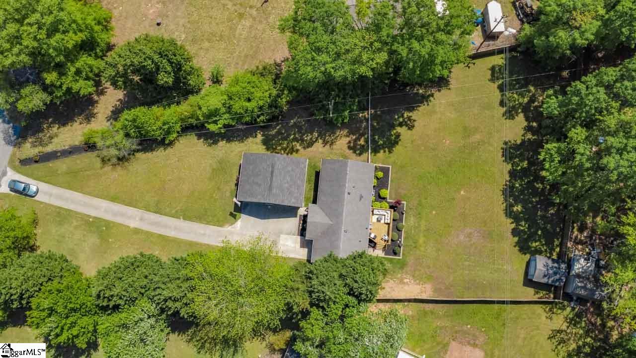 127 Baldwin Road Simpsonville, SC 29680 - Photo 2 of 39