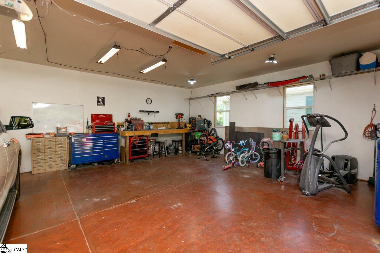 127 Baldwin Road Simpsonville, SC 29680 - Photo 32 of 39