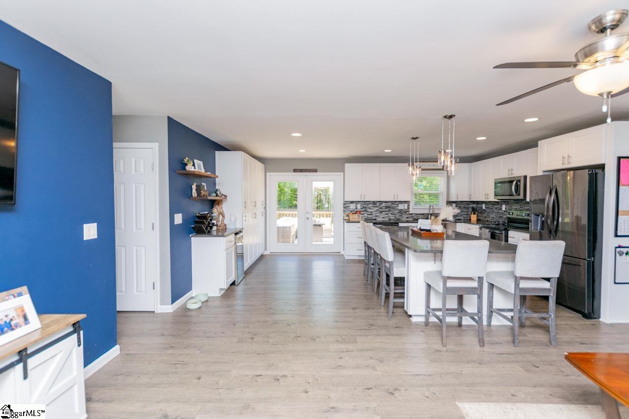 127 Baldwin Road Simpsonville, SC 29680 - Photo 4 of 39