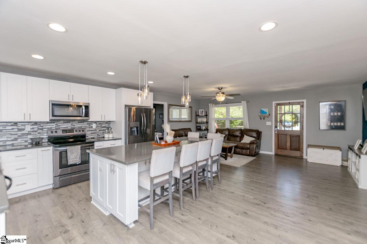 127 Baldwin Road Simpsonville, SC 29680 - Photo 6 of 39