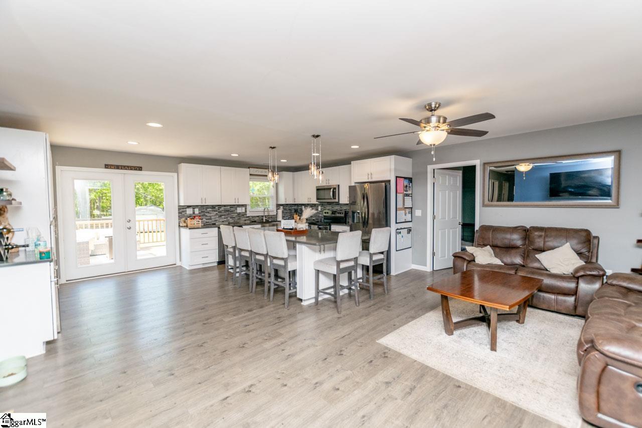 127 Baldwin Road Simpsonville, SC 29680 - Photo 7 of 39