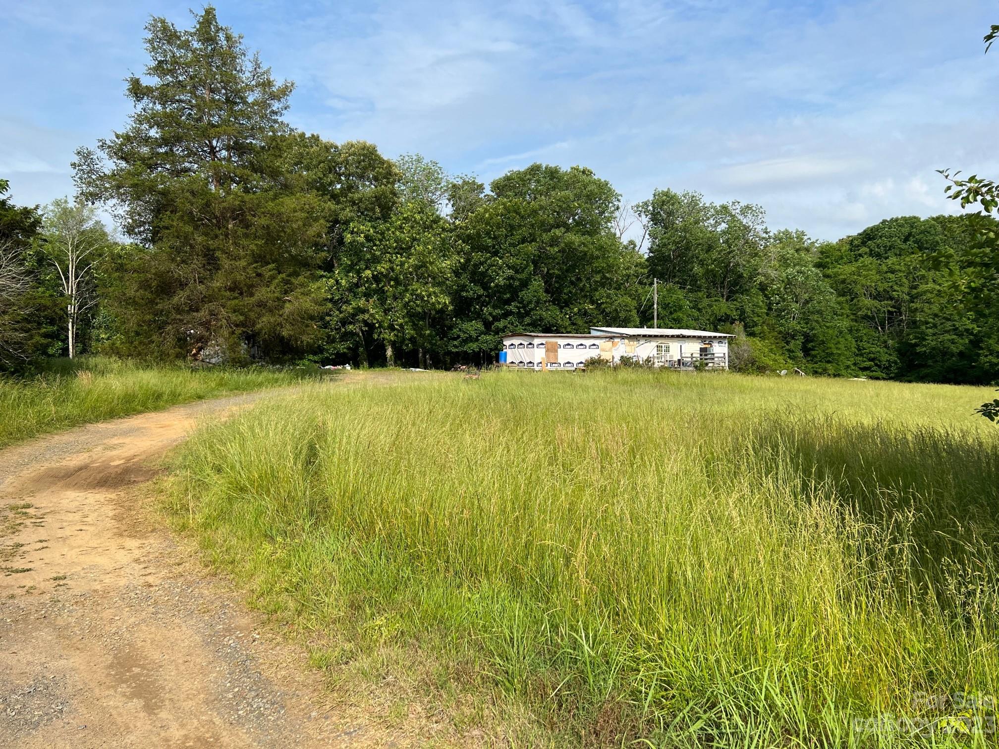 6091 Oakridge Road Clover, SC 29710 - Photo 4 of 14 Gallery Image 4