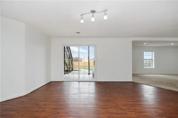 $325,000 | 731 Tall Grass Drive, Junction City, KS 66441