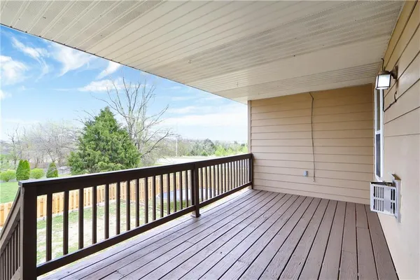 $325,000 | 731 Tall Grass Drive, Junction City, KS 66441