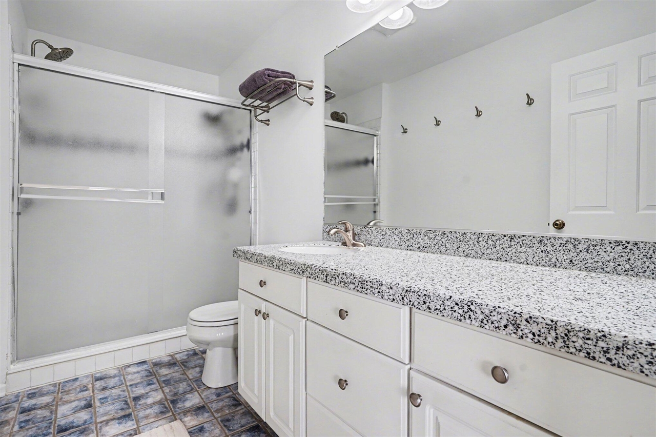 923 West Savidge Street Spring Lake, MI 49456 - Photo 15 of 30