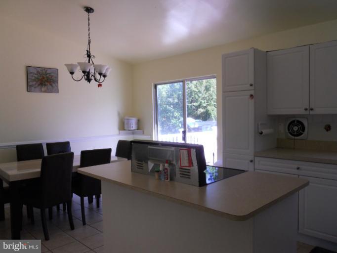 10106 Annapolis Road Lanham, MD 20706 - Photo 5 of 20 Kitchen