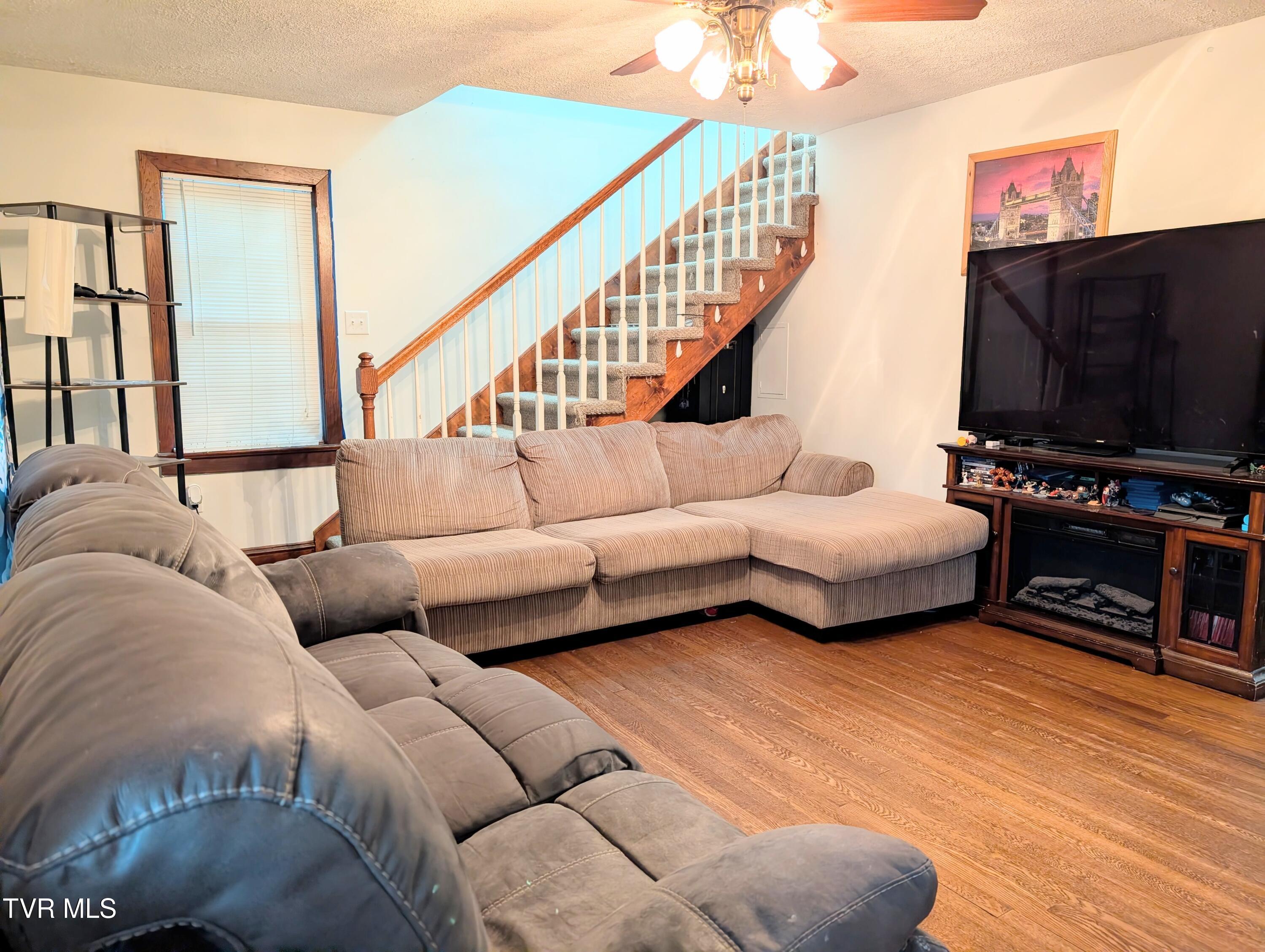 282 Walnut Hill Road Bristol, TN 37620 - Photo 6 of 22 2648