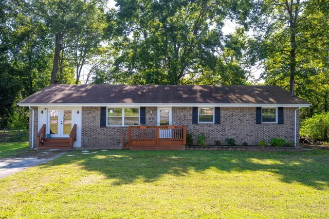 $289,900 | 29 Edgewood Circle, Fort Oglethorpe, GA 30742