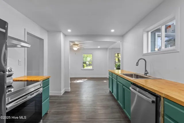 $170,000 | 404 Seymour Street, Aberdeen, NC 28315