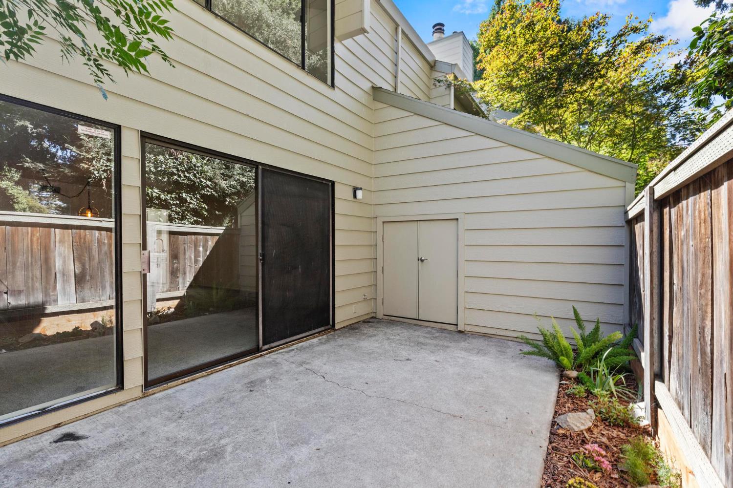 750 Lincoln Road, Unit 82 Yuba City, CA 95991 - Photo 28 of 35 a view of backyard with porch