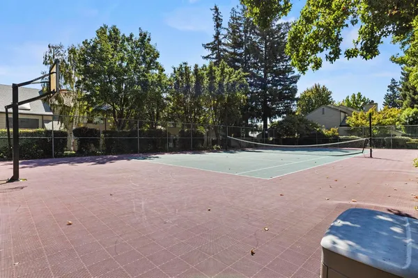 $300,000 | 750 Lincoln Road, Unit 82, Yuba City, CA 95991