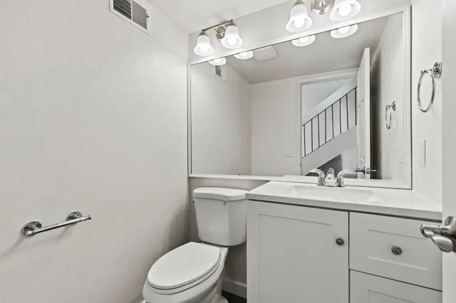 $300,000 | 750 Lincoln Road, Unit 82, Yuba City, CA 95991