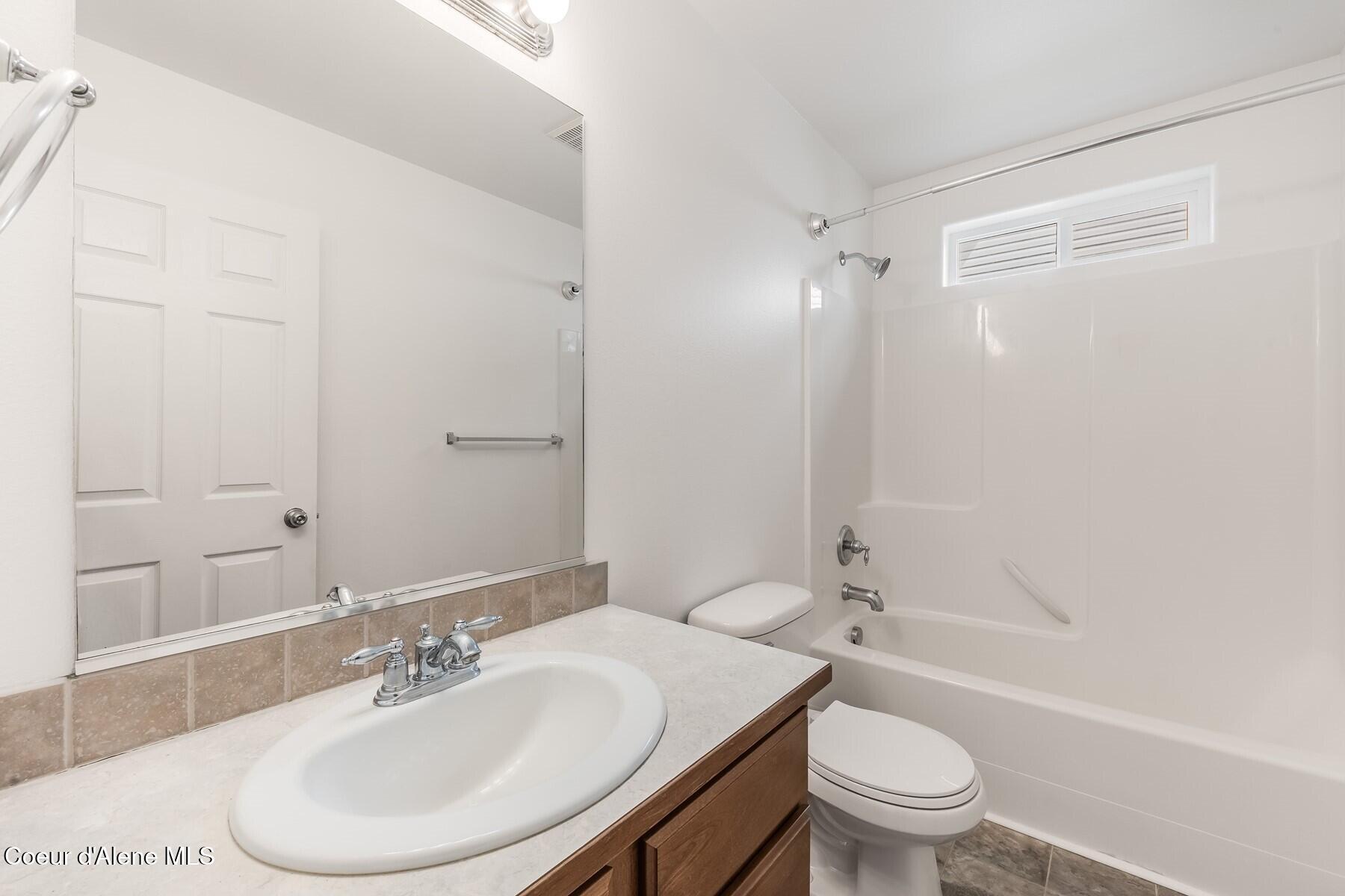 2633 Partridge Loop Post Falls, ID 83854 - Photo 17 of 22 Guest Bathroom