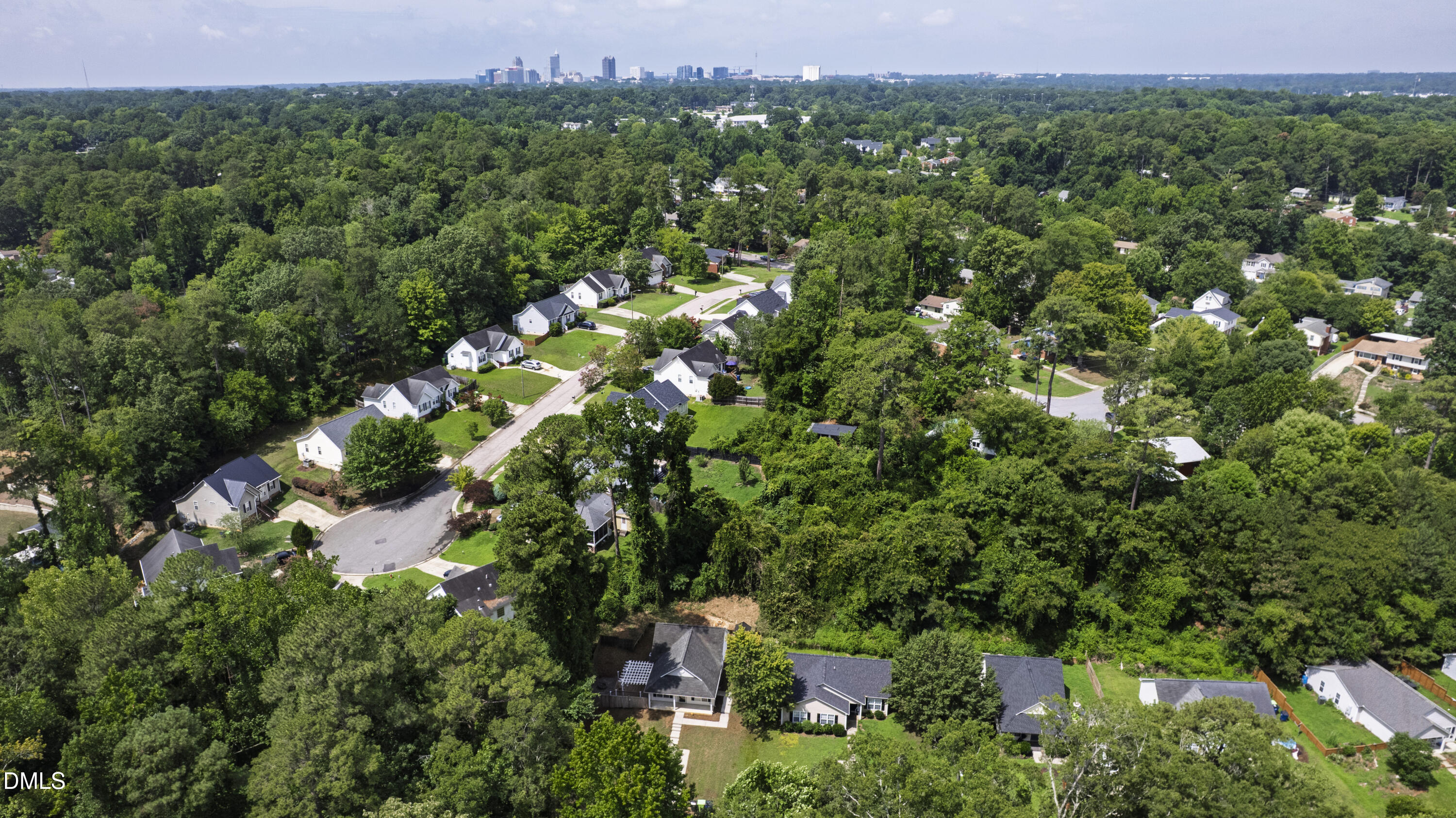 1341 Crabtree Boulevard Raleigh, NC 27610 - Photo 43 of 48 Crabtree (9)