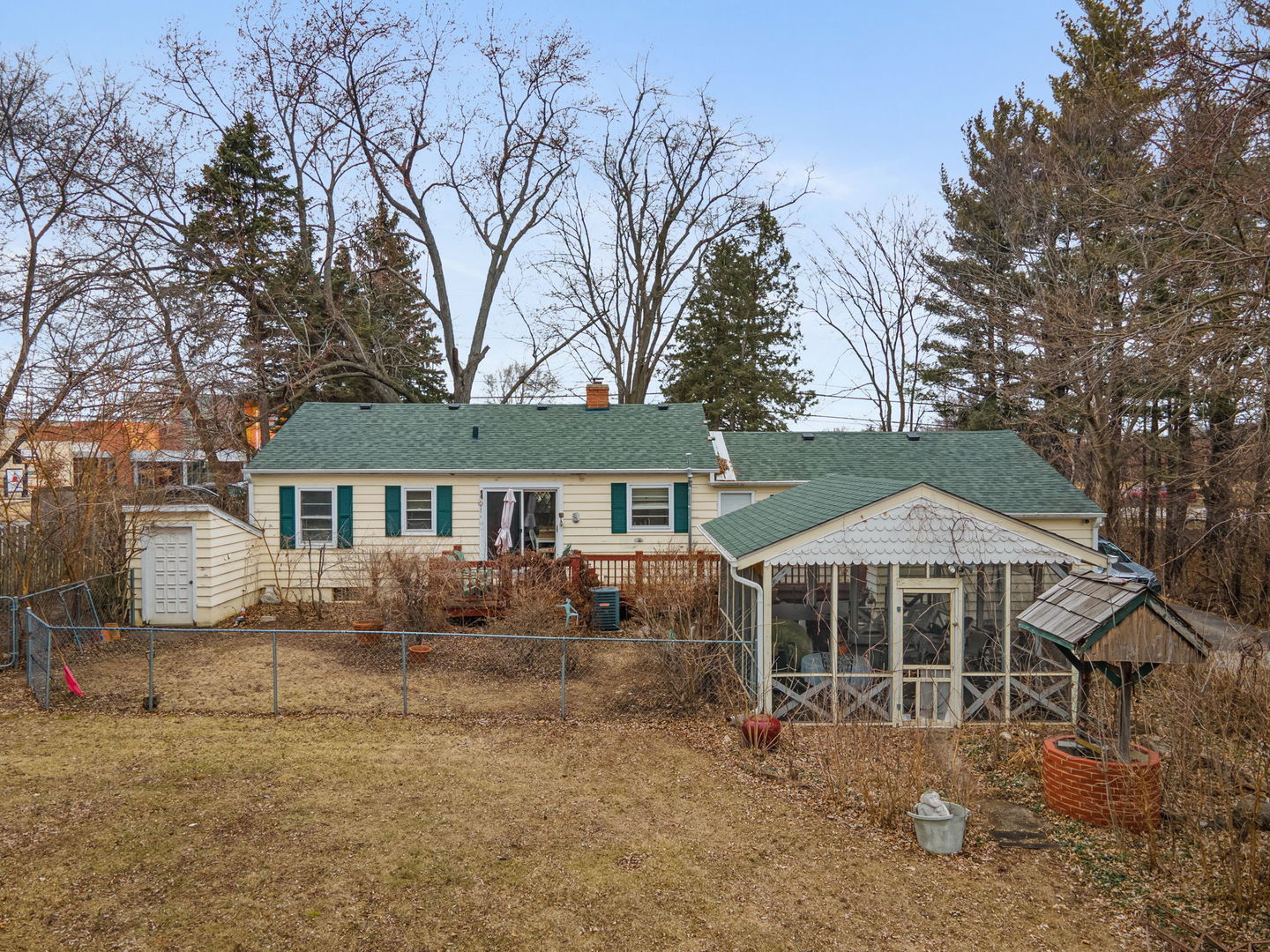 4715 West Crystal Lake Road McHenry, IL 60050 - Photo 2 of 32