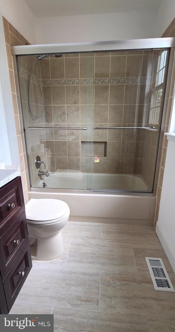 36 Dunham Loop Berlin, NJ 08009 - Photo 19 of 34 Main Bath
