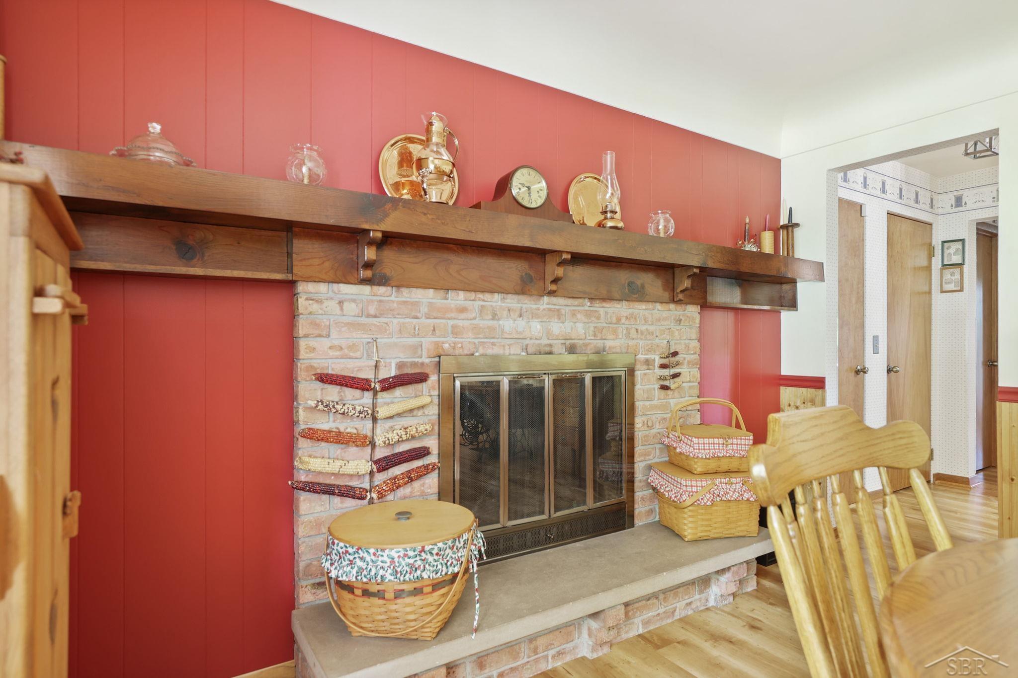 11155 South Evergreen Road Birch Run, MI 48415 - Photo 10 of 56 50114855-9.JPG