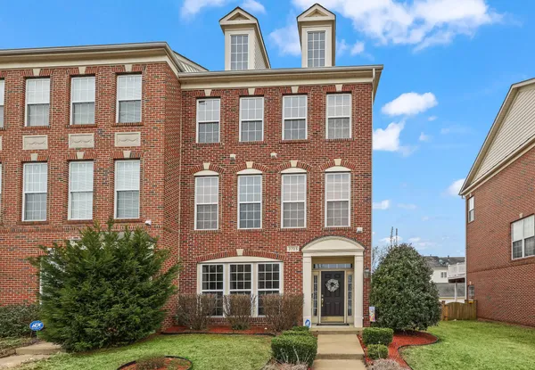 $589,000 | 2725 Celestial Drive, Woodbridge, VA 22191