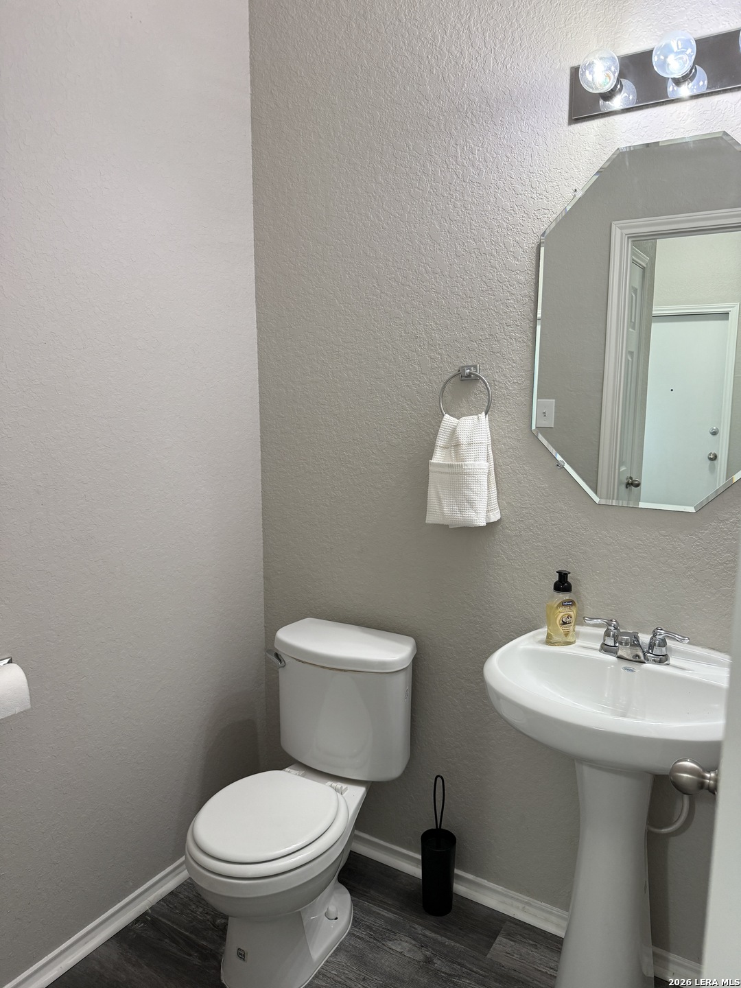 6010 Upland Road San Antonio, TX 78219 - Photo 20 of 28