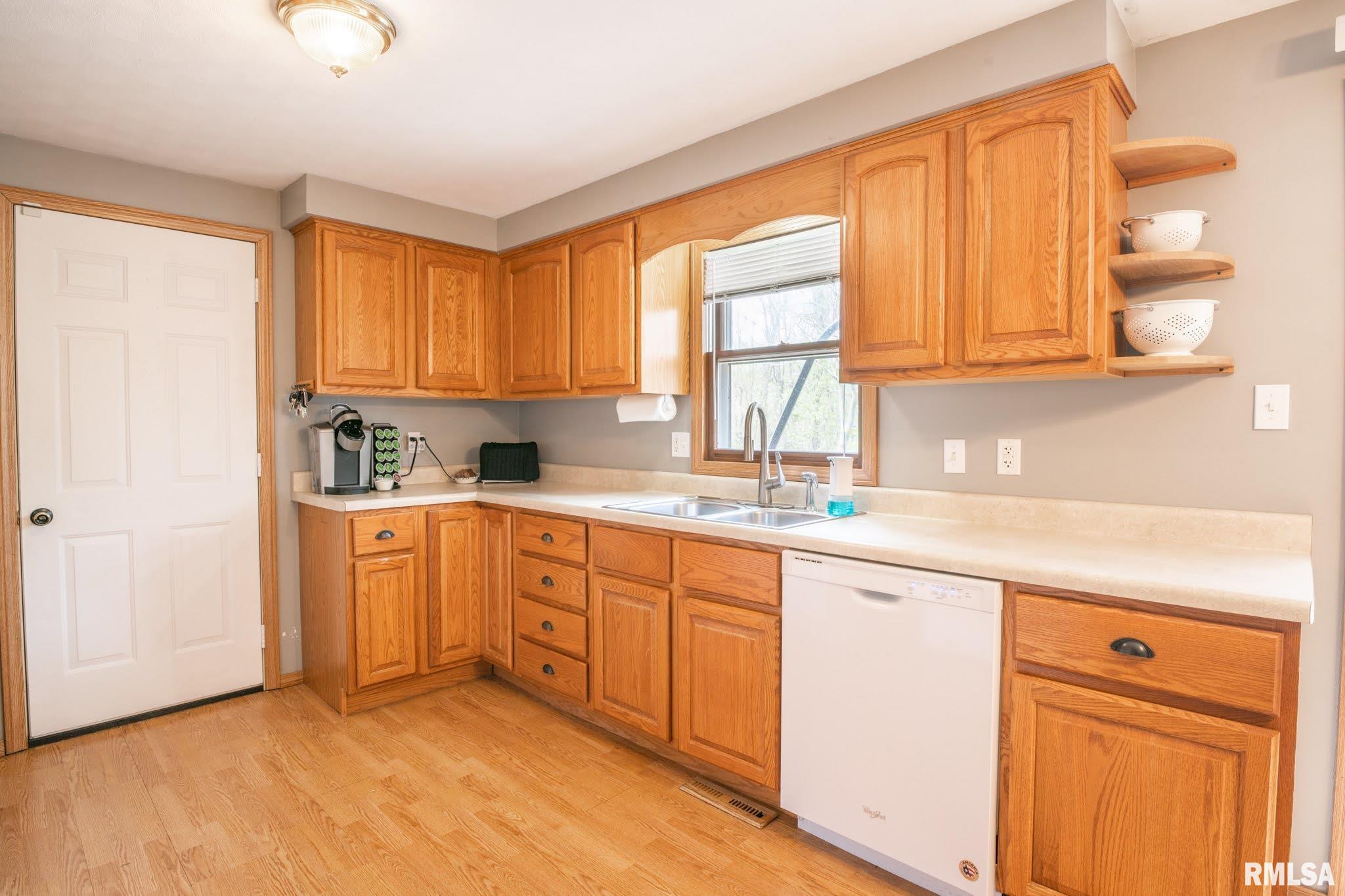 5113 West Airways Road Peoria, IL 61607 - Photo 16 of 50 Gallery Image 16