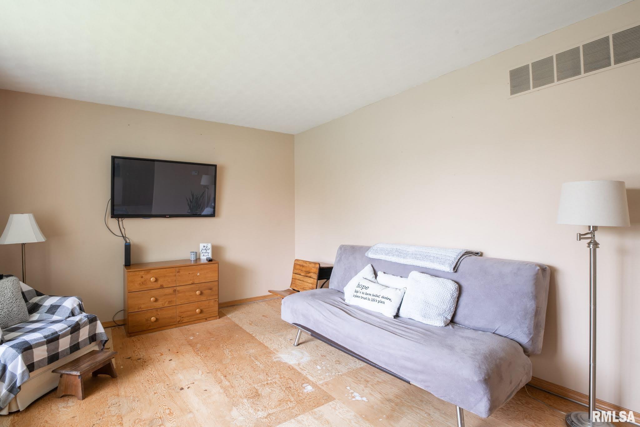 5113 West Airways Road Peoria, IL 61607 - Photo 5 of 50 Gallery Image 5