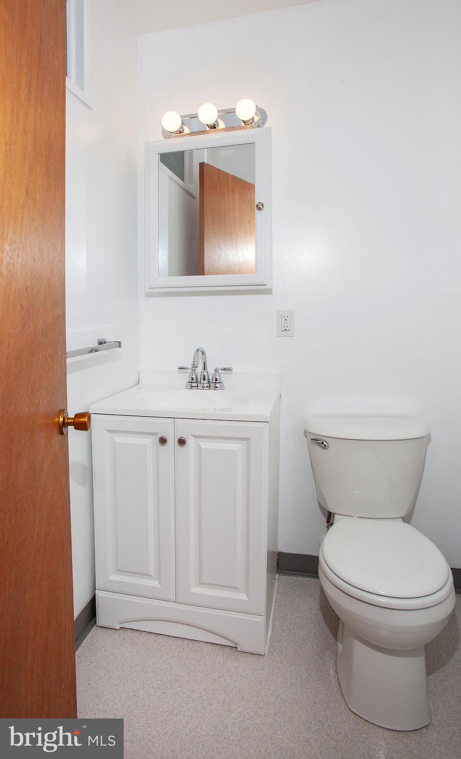 15 Stephen Road Camp Hill, PA 17011 - Photo 14 of 28 1/2 Bath off Back Right Bedroom.