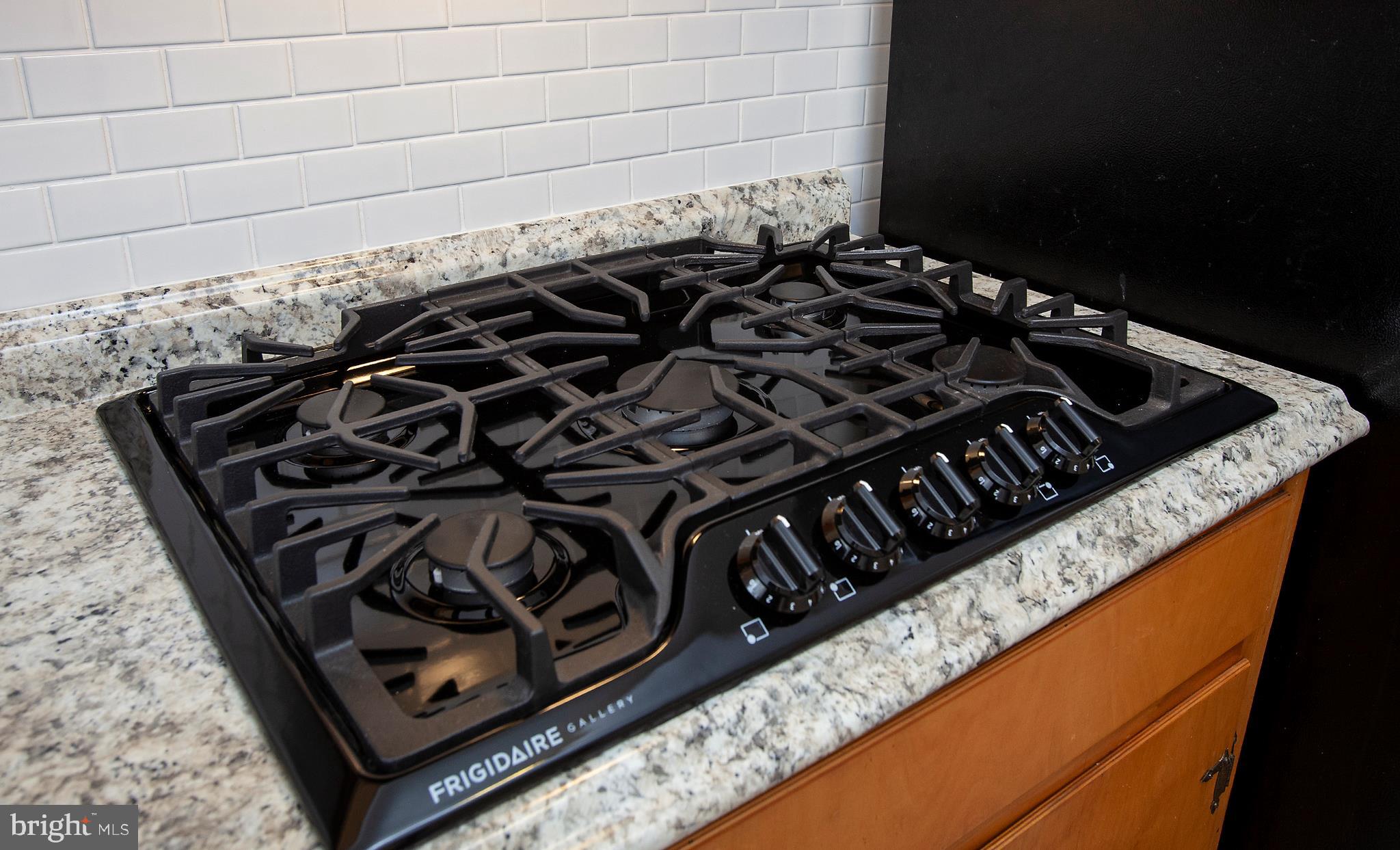 15 Stephen Road Camp Hill, PA 17011 - Photo 6 of 28 New Gas Cook Top and Counter Top.