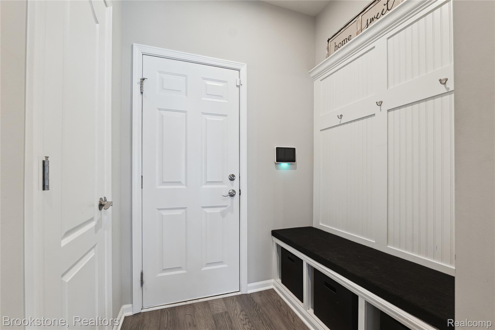 765 Hummingbird Drive Rochester, MI 48307 - Photo 20 of 47 Mud Room/ Garage Entry
