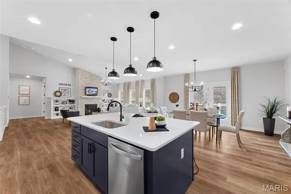 $379,990 | 1 Tbb Canterbury @ Pinckney Ridge, Warrenton, MO 63383