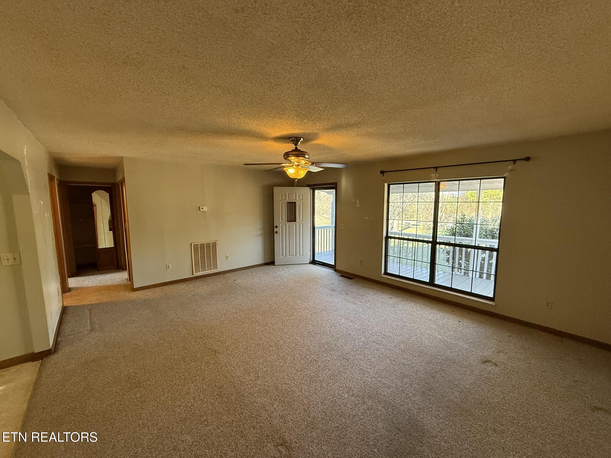 144 Atkins Road Madisonville, TN 37354 - Photo 6 of 27 IMG_1590