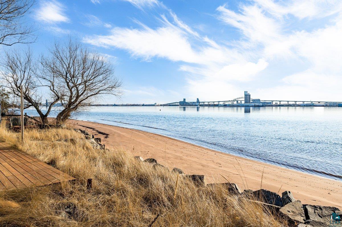 312 Harbor Point Circle Duluth, MN 55802 - Photo 7 of 68