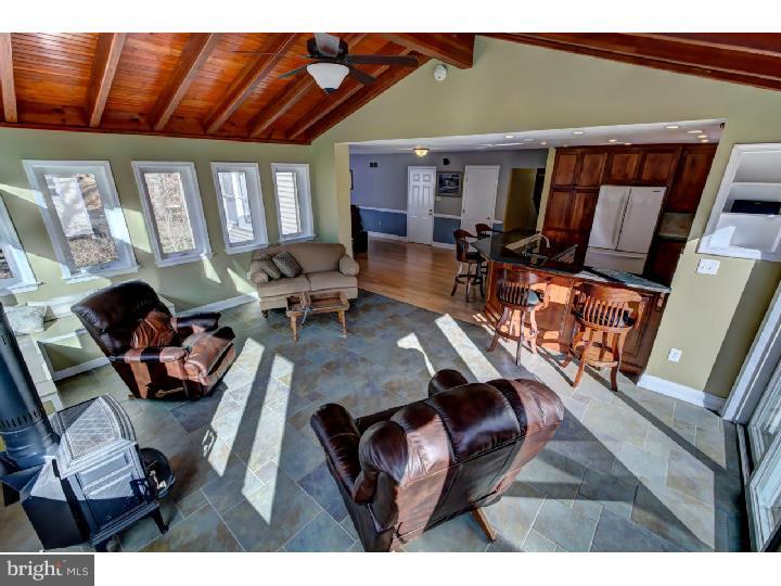 2097 Detweiler Road Pottstown, PA 19464 - Photo 7 of 24 Sun Room