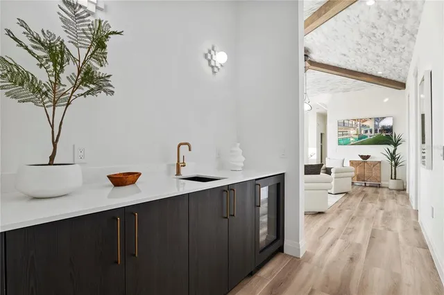 $8,000,000 | 7007 Point Of Rocks Road, Sarasota, FL 34242