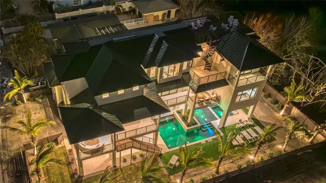 $8,000,000 | 7007 Point Of Rocks Road, Sarasota, FL 34242