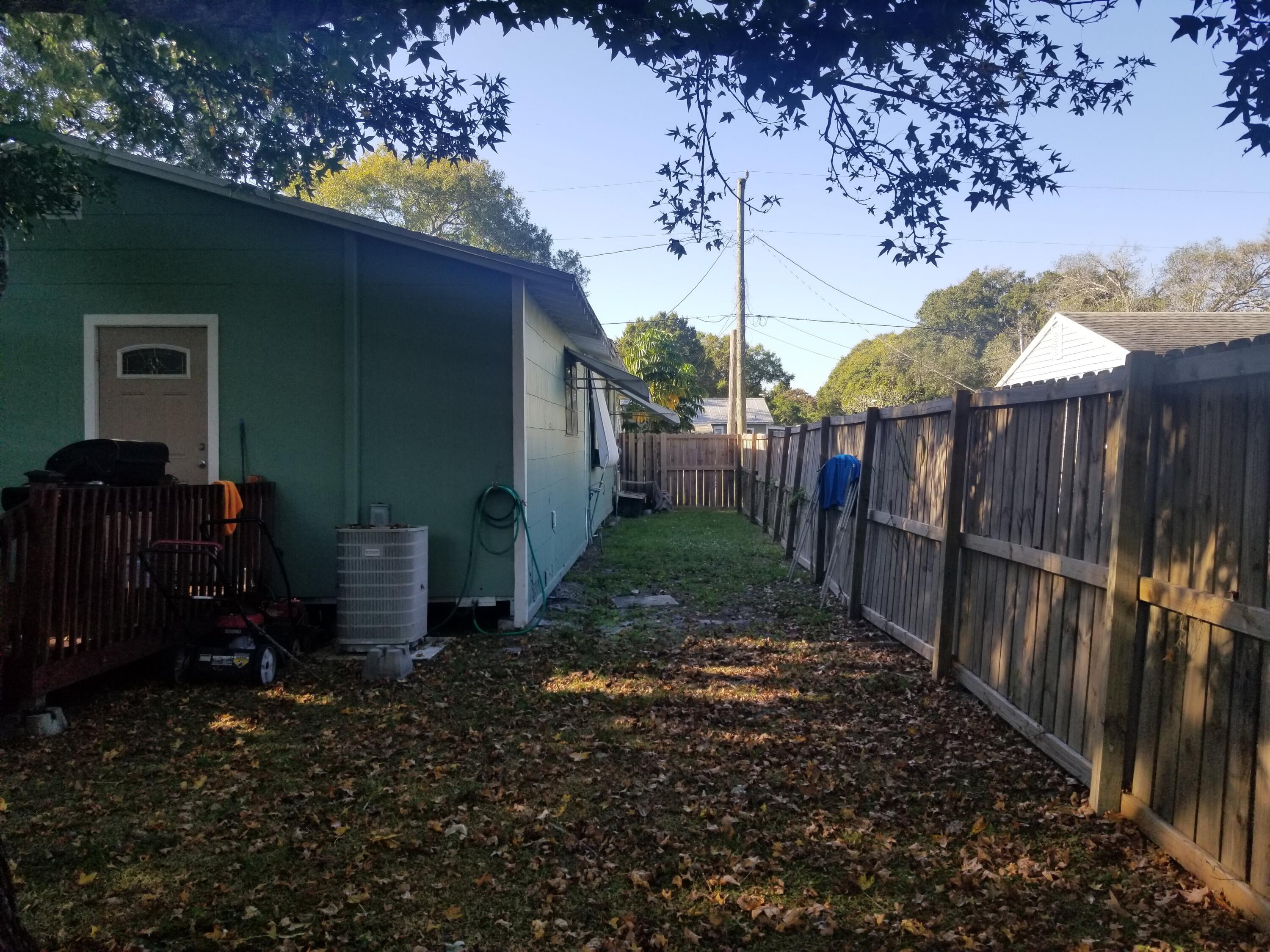1224 Raymond Avenue Fort Pierce, FL 34950 - Photo 21 of 27 a view of a backyard with plants