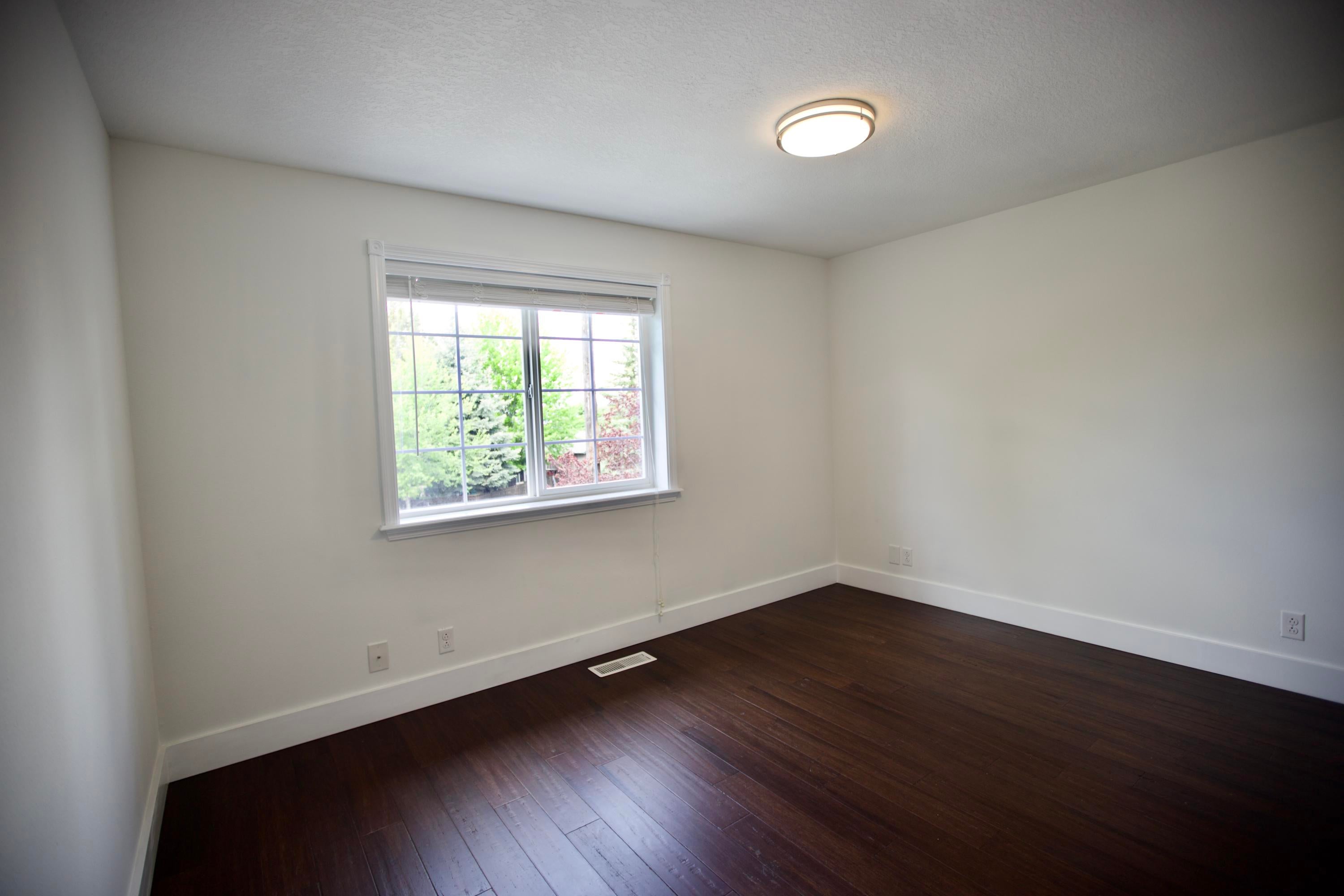 3608 Southwest Volcano Court Redmond, OR 97756 - Photo 21 of 47 Bedroom 3